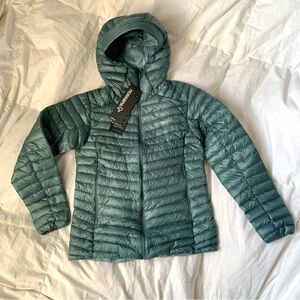 Norrona Women's Trollveggen Superlight Down850 Hooded Down Puffer Jacket